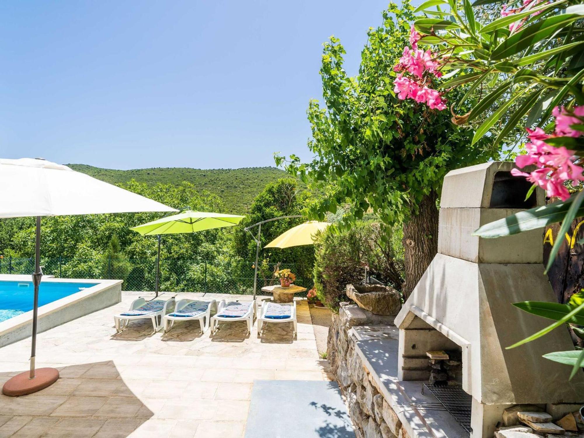 House Ko An-Four Bedroom Villa With Terrace And Swimming Pool Gruda Extérieur photo