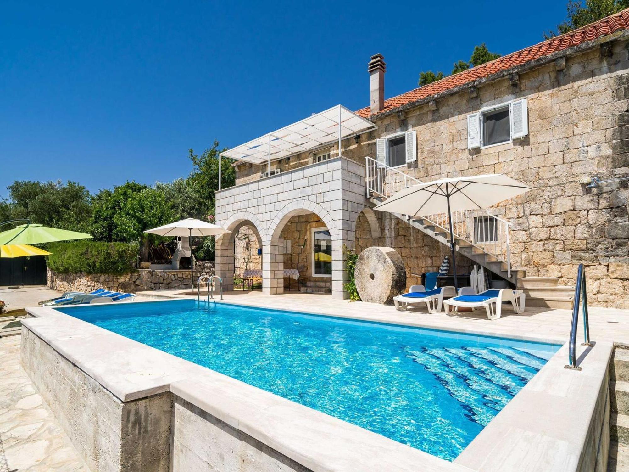 House Ko An-Four Bedroom Villa With Terrace And Swimming Pool Gruda Extérieur photo